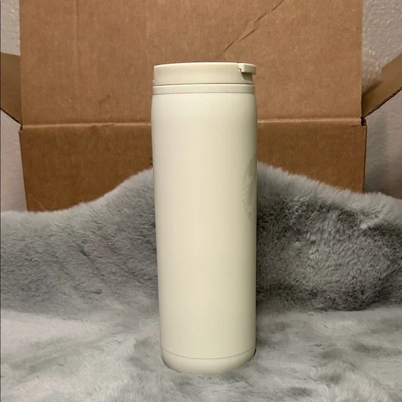 Starbucks Cream Tall Travel Mug with Side Handle - Picture 4 of 6